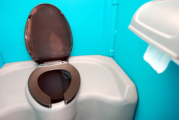 Porta potty delivery and setup in Wyoming, IL